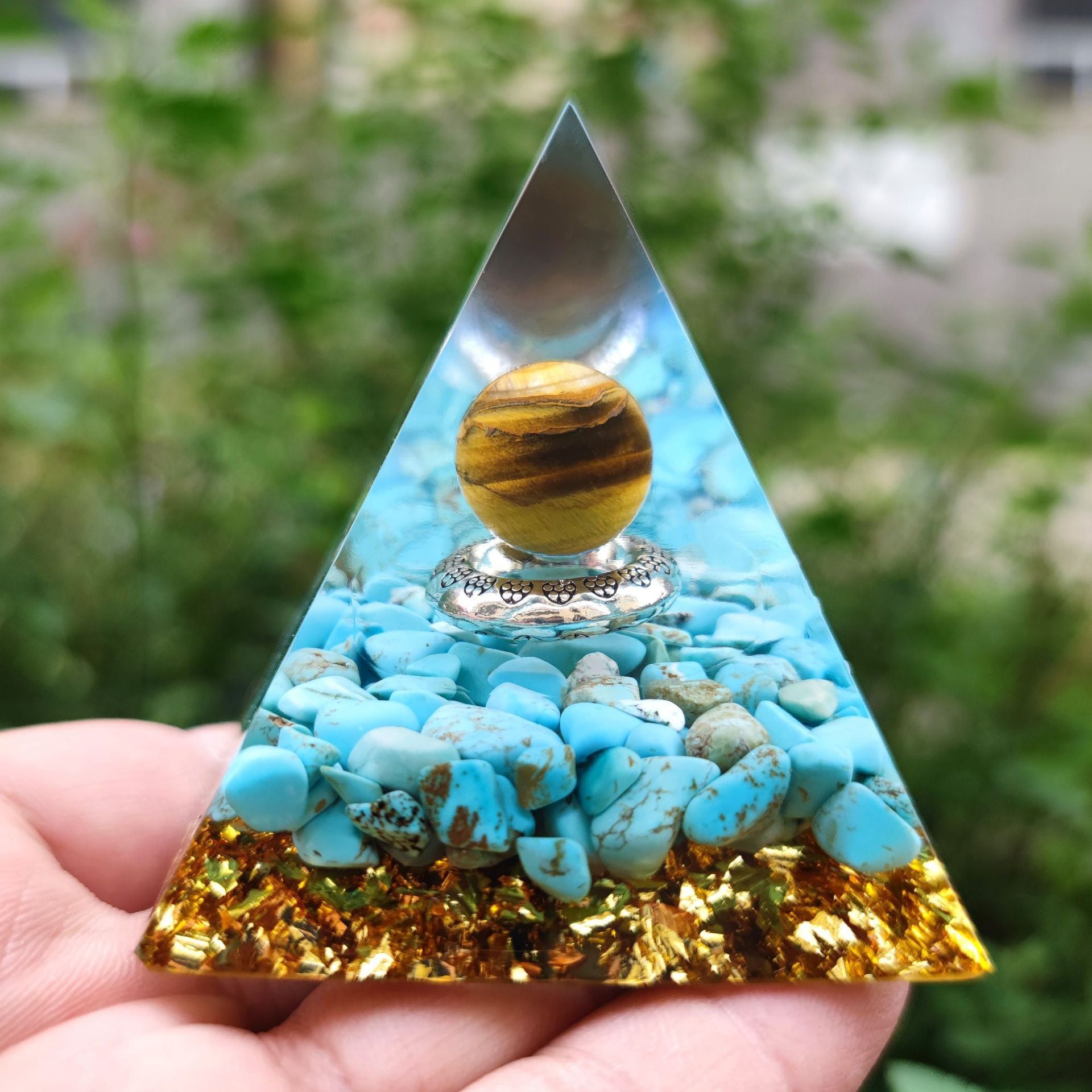 Pyramid Home Crafts Resin Tabletop Ornaments