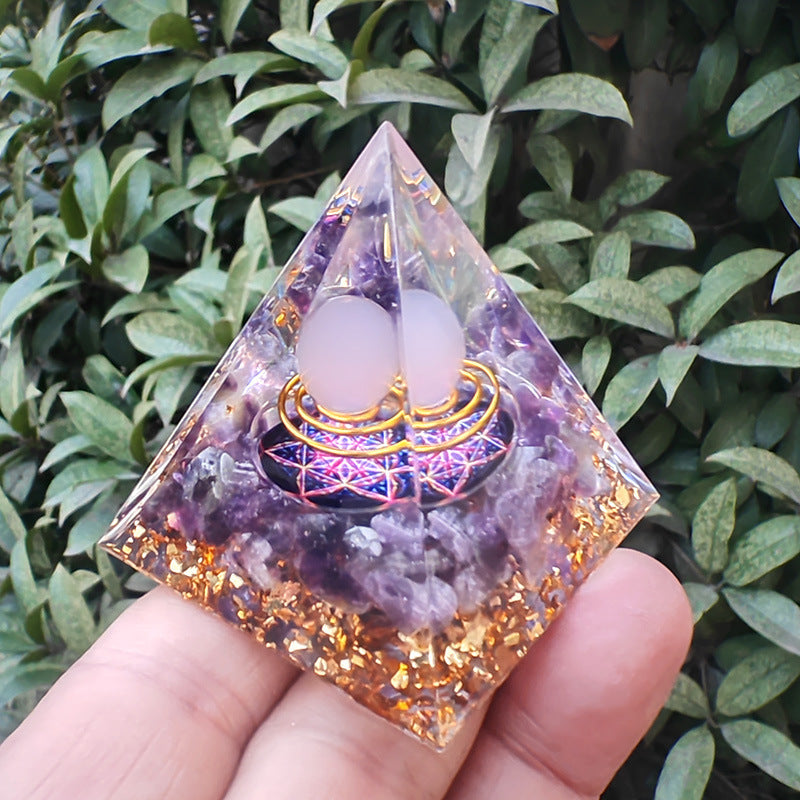 Pyramid Home Crafts Resin Tabletop Ornaments